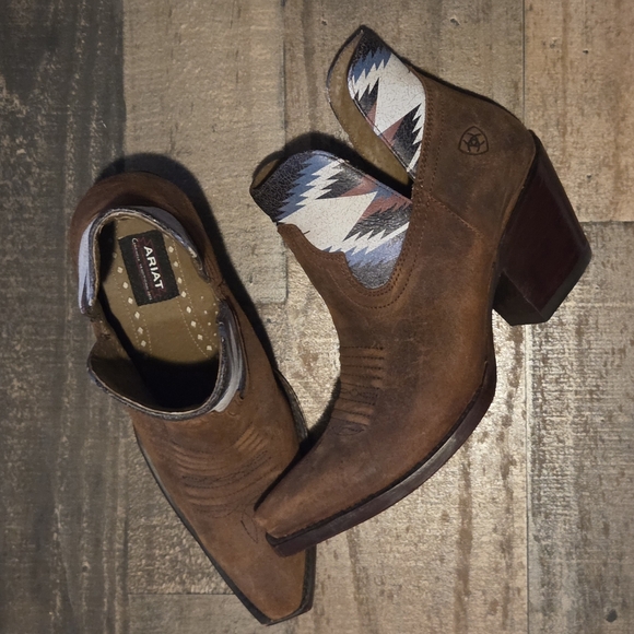 New $209 Ariat Chimayo Roughout Brown Suede Ankle Boots Aztec Hazel Dixon 7.5 - Picture 9 of 12